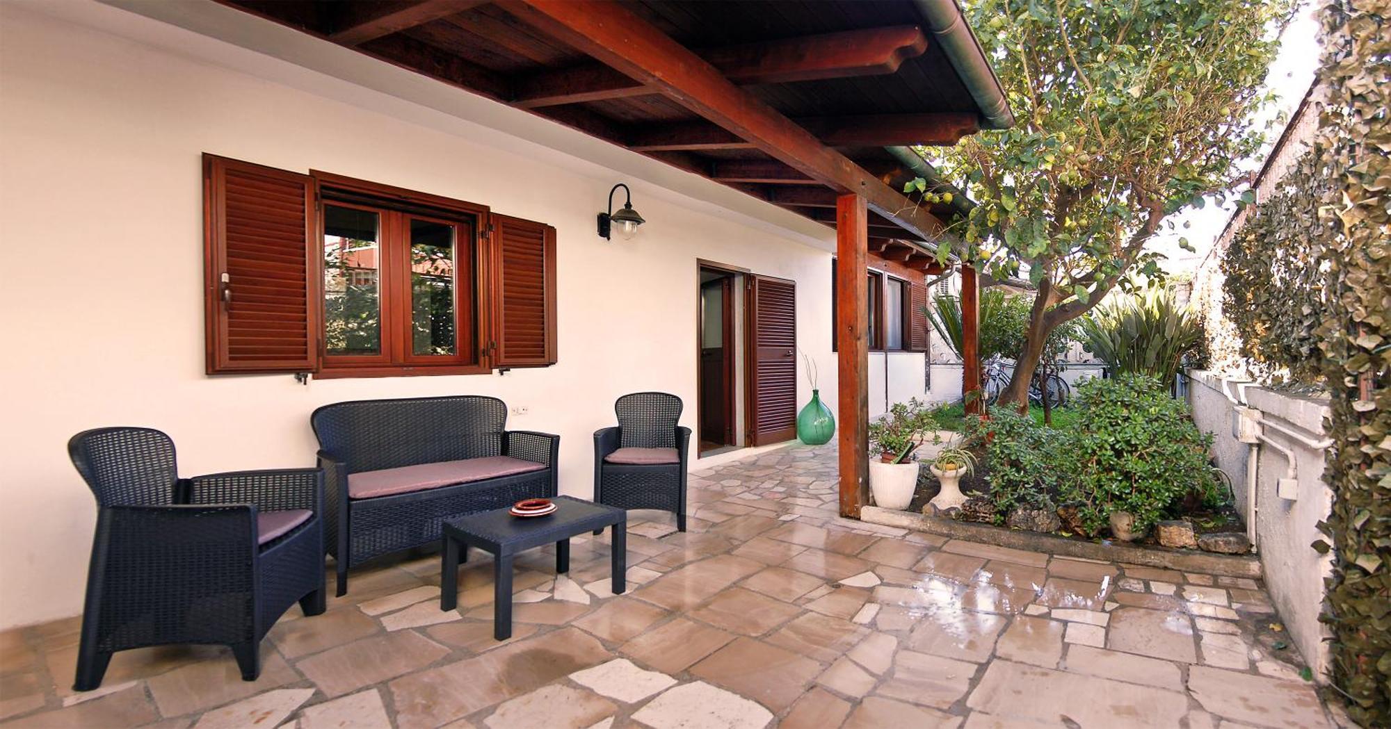 Sea Breeze Villa - Luna Apartment Μπάρι Εξωτερικό φωτογραφία